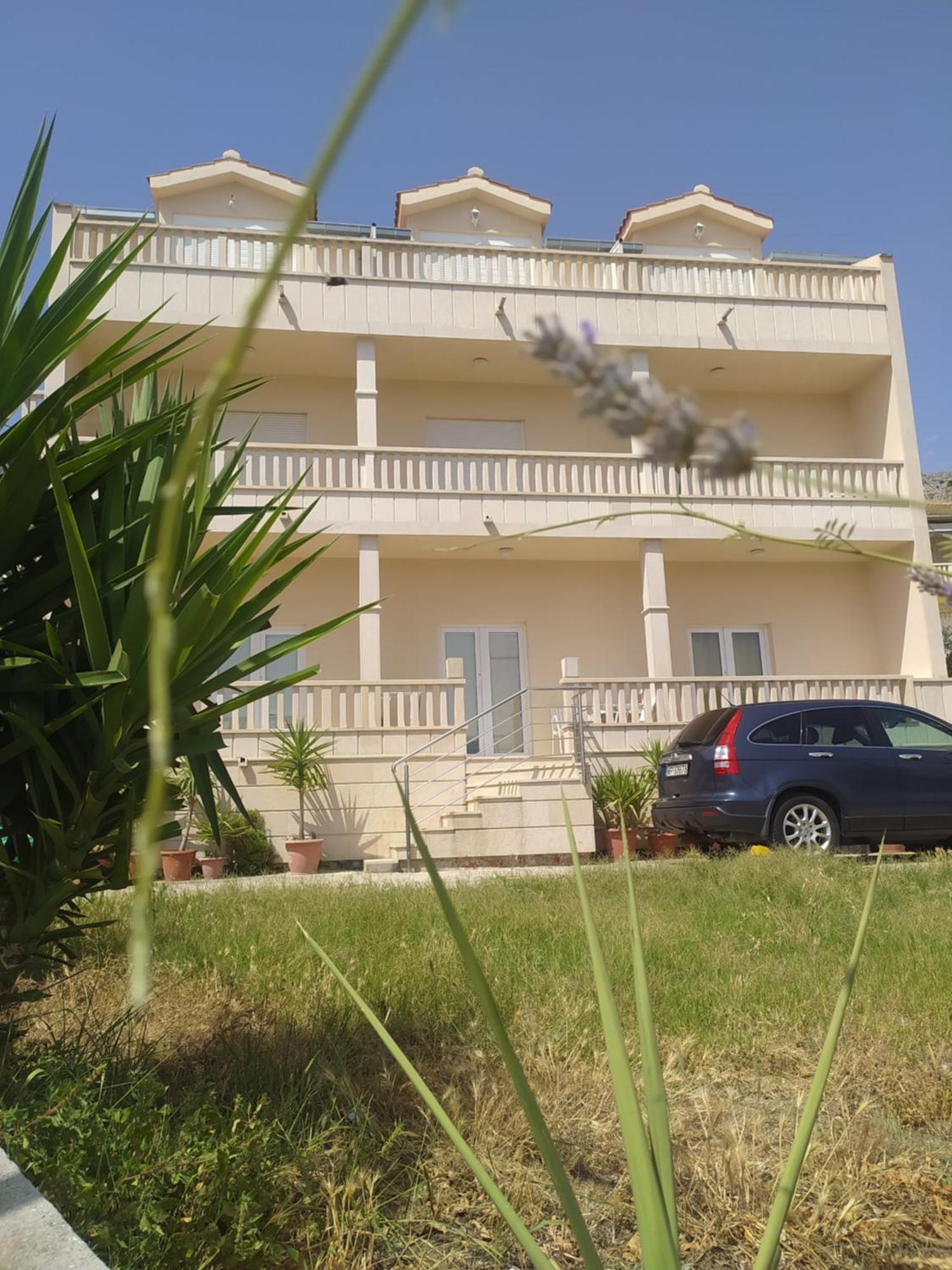 Apartments Ticinovic Omis Exterior photo