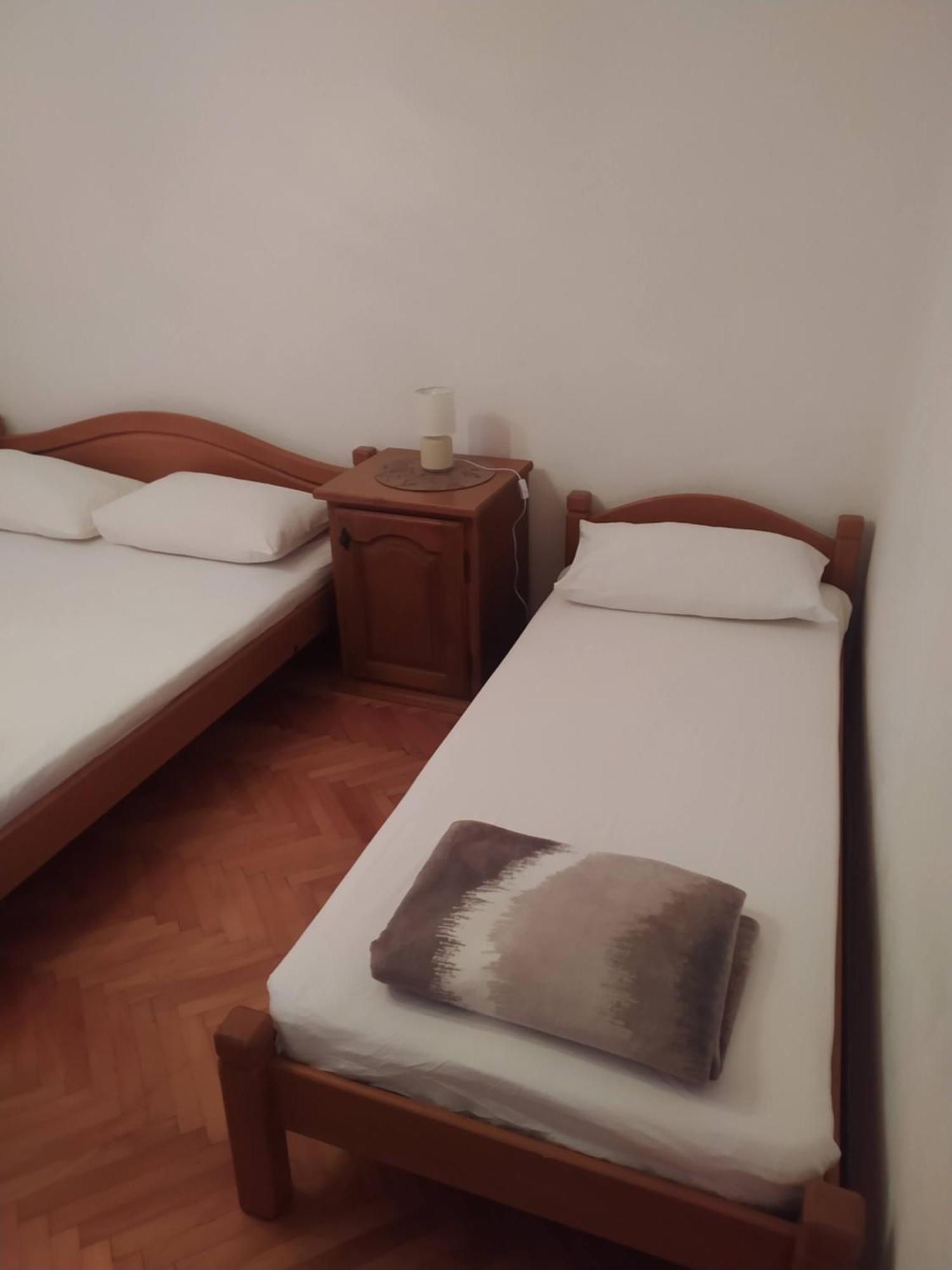 Apartments Ticinovic Omis Exterior photo