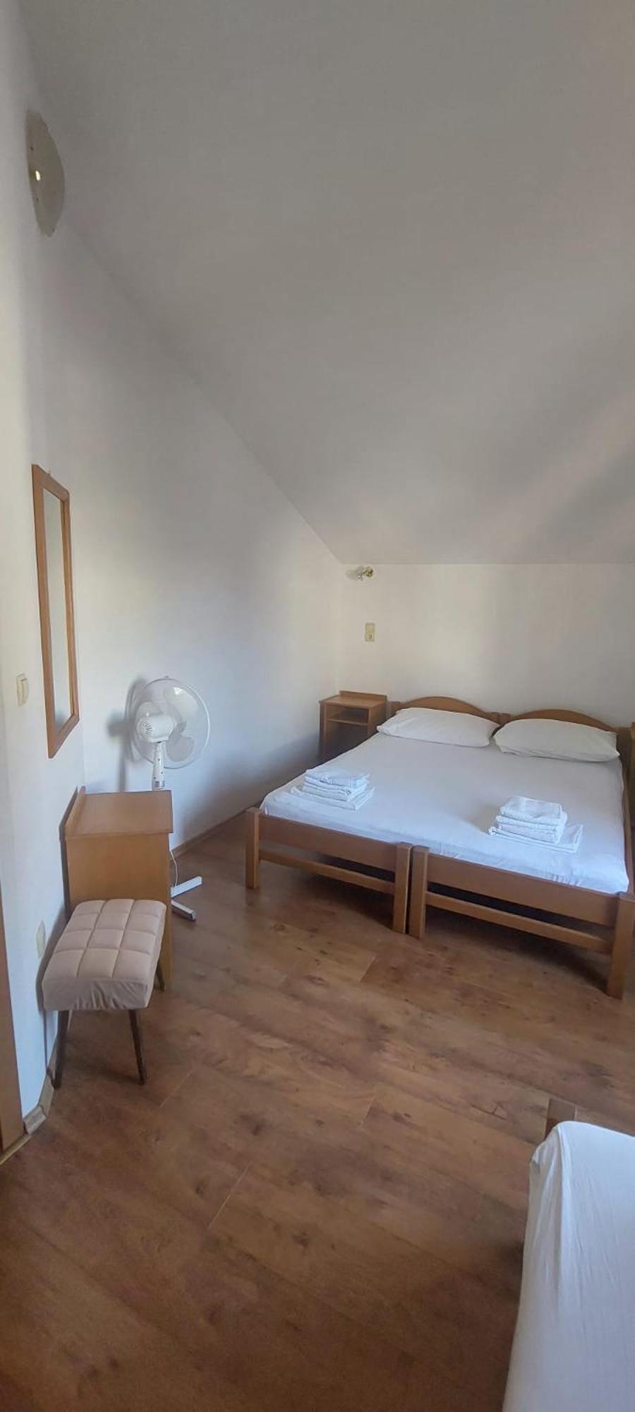 Apartments Ticinovic Omis Exterior photo