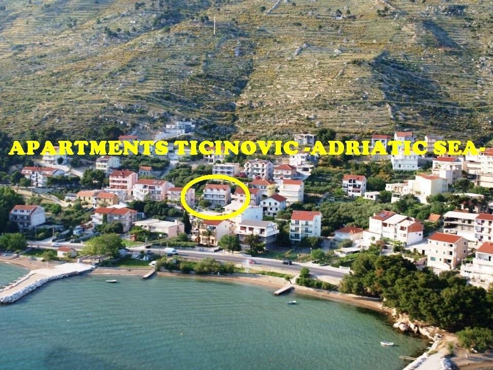 Apartments Ticinovic Omis Exterior photo